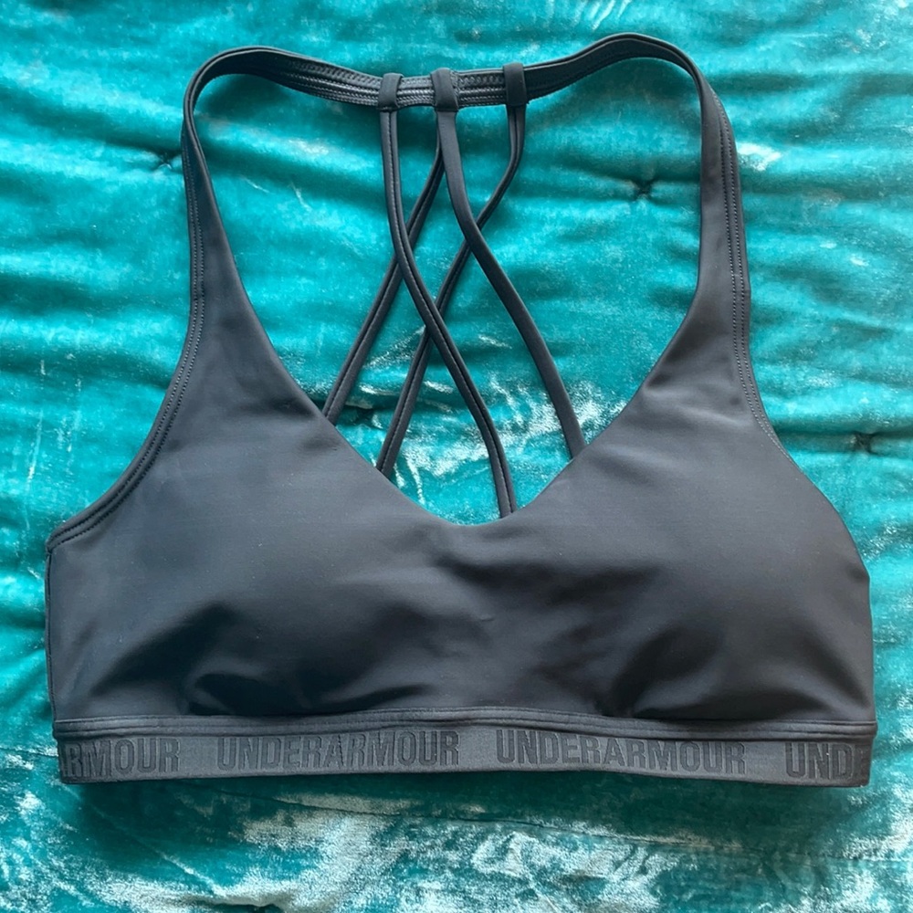 under armour fitted sports bra in black